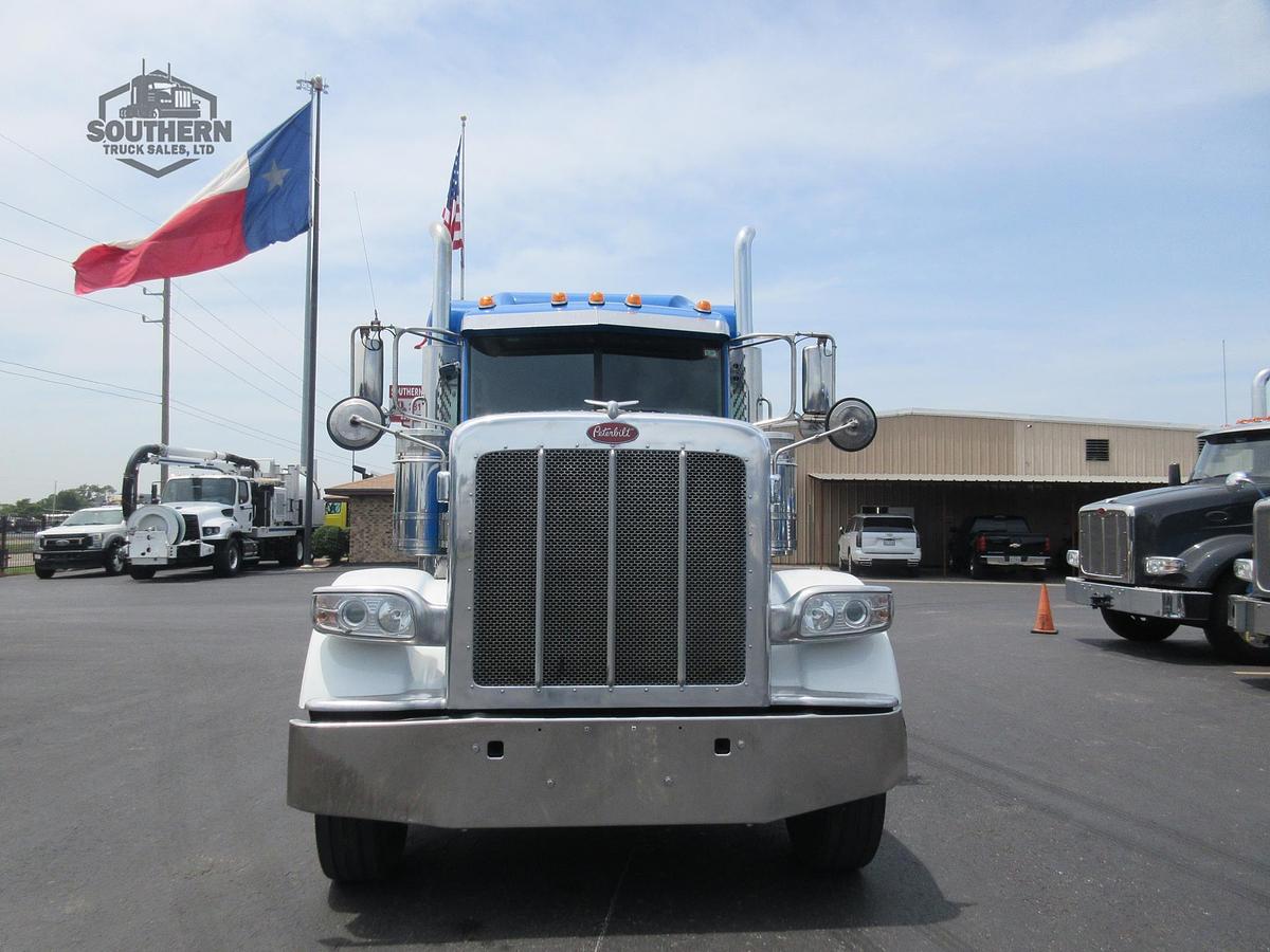 Used 2019 PETERBILT 389