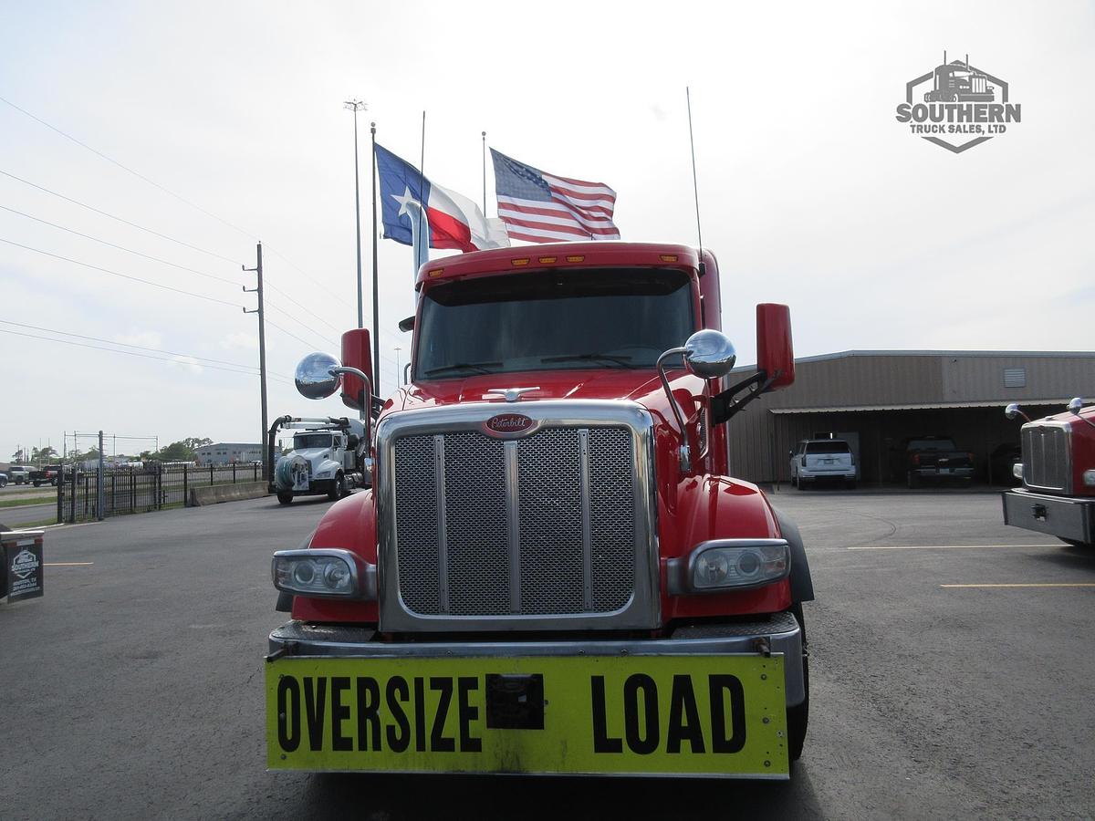 Used 2020 PETERBILT 567