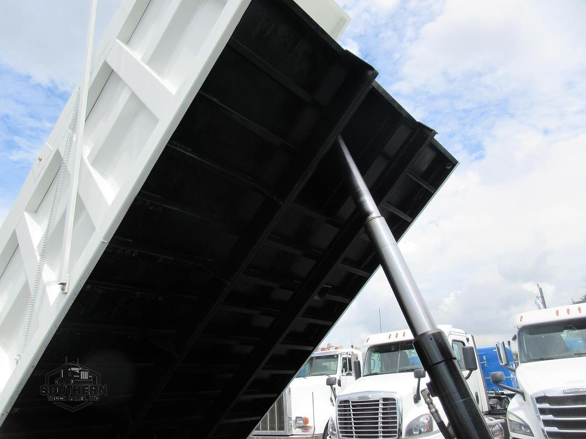 Used 2019 FREIGHTLINER CASCADIA 125