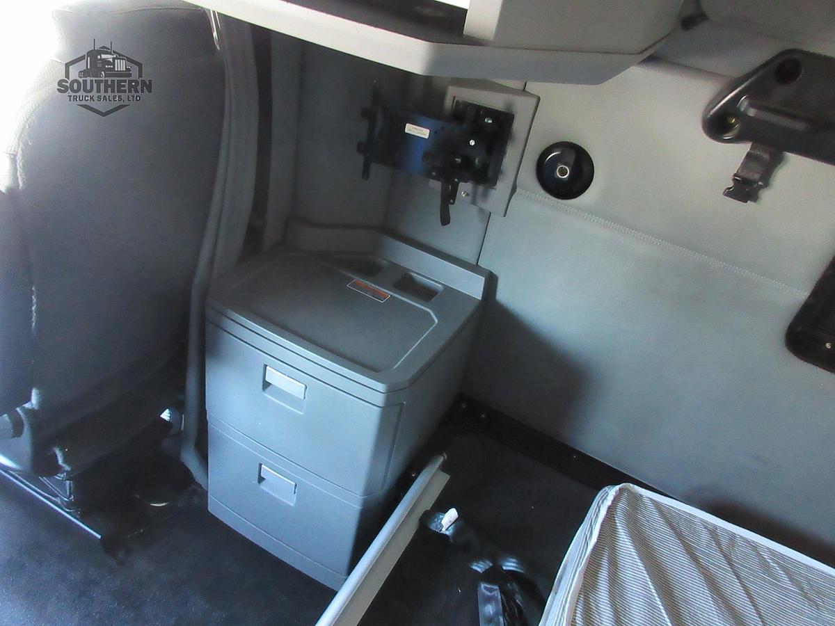 Used 2021 KENWORTH T680