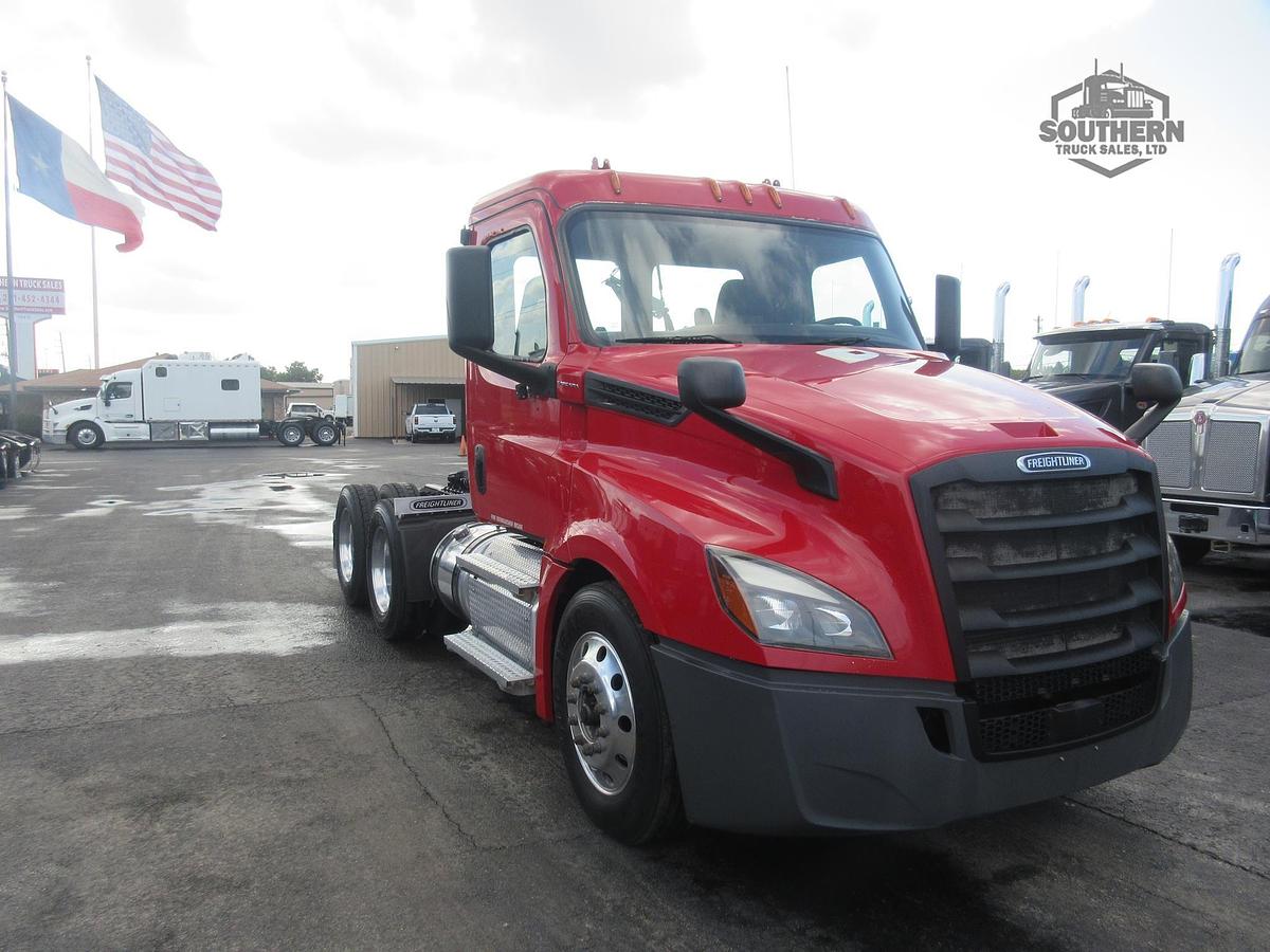 Used 2020 FREIGHTLINER CASCADIA 126