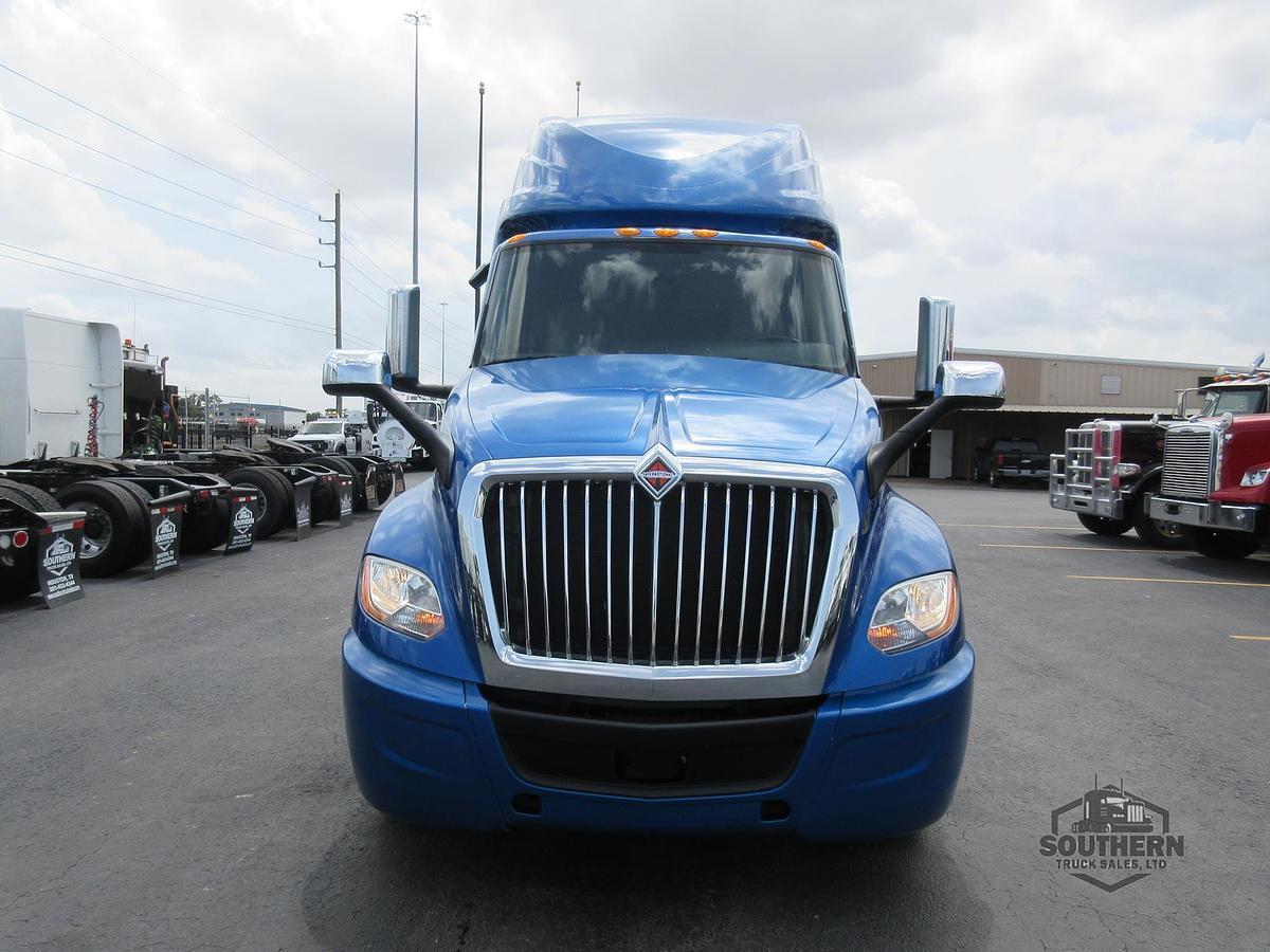 Used 2021 INTERNATIONAL LT