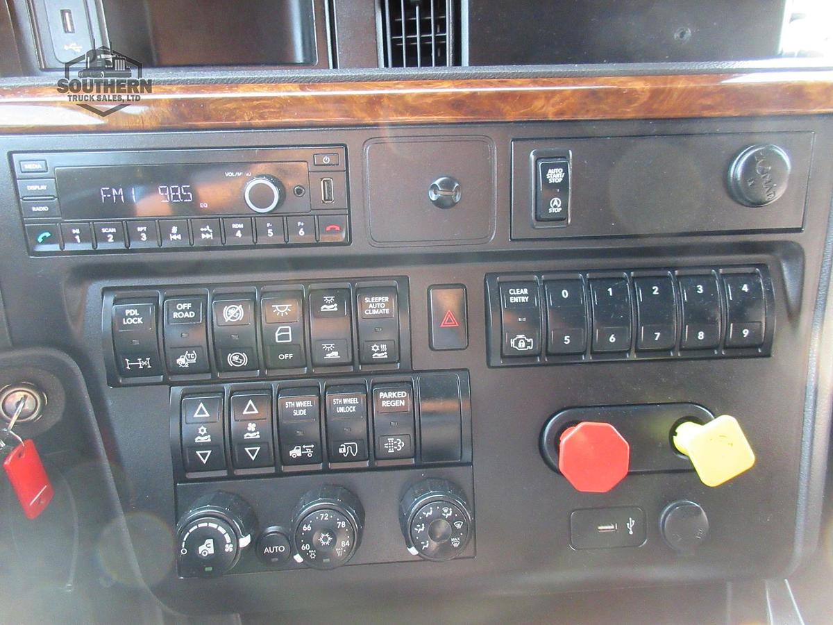 Used 2021 INTERNATIONAL LT