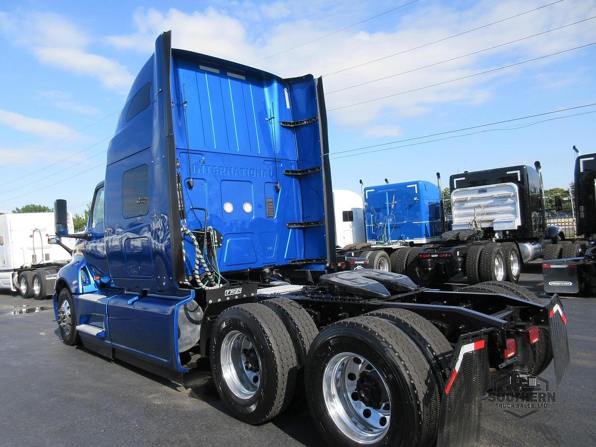 Used 2021 INTERNATIONAL LT
