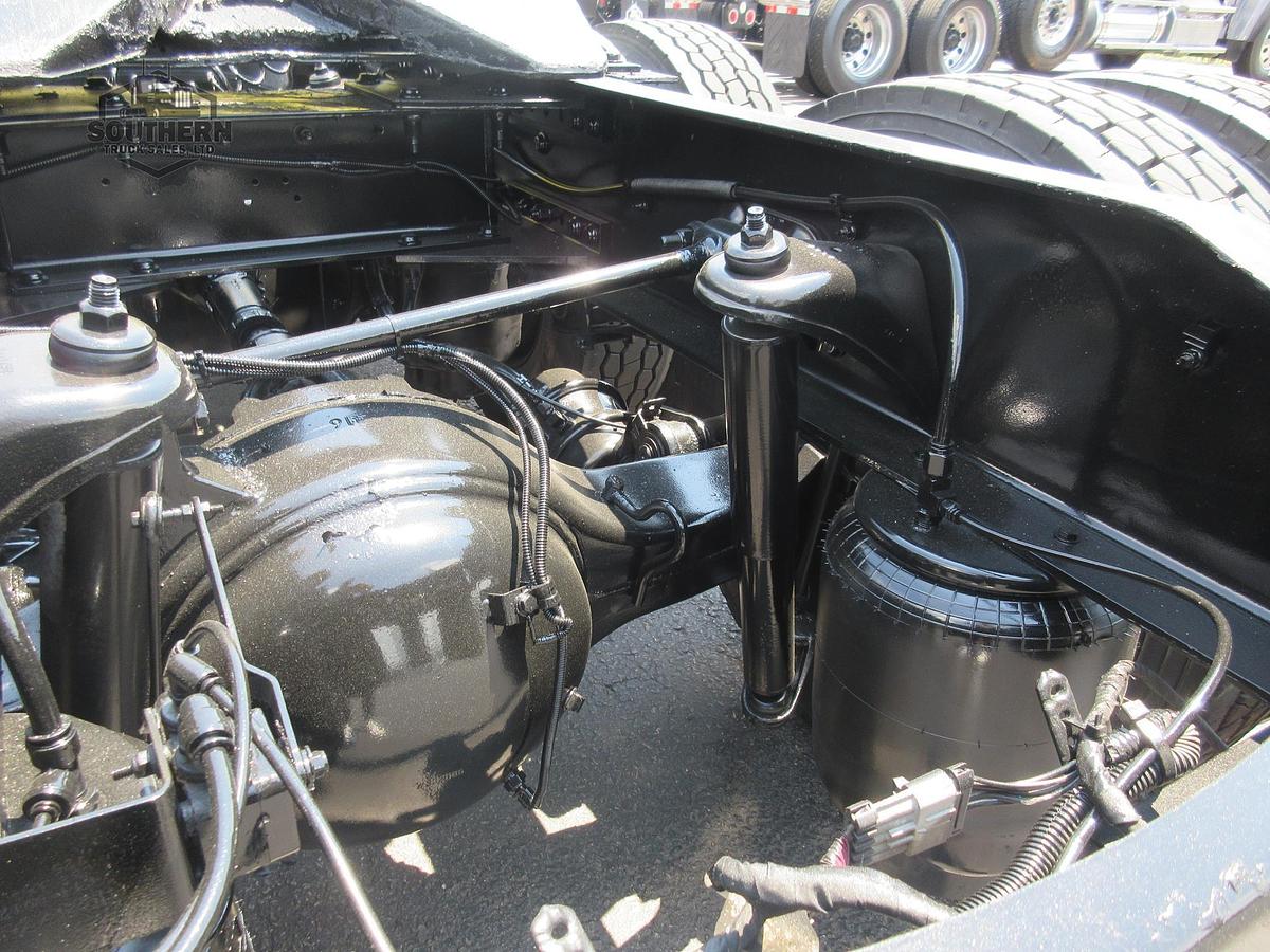 Used 2017 PETERBILT 389