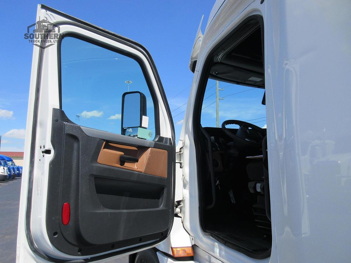 Used 2020 FREIGHTLINER CASCADIA 126