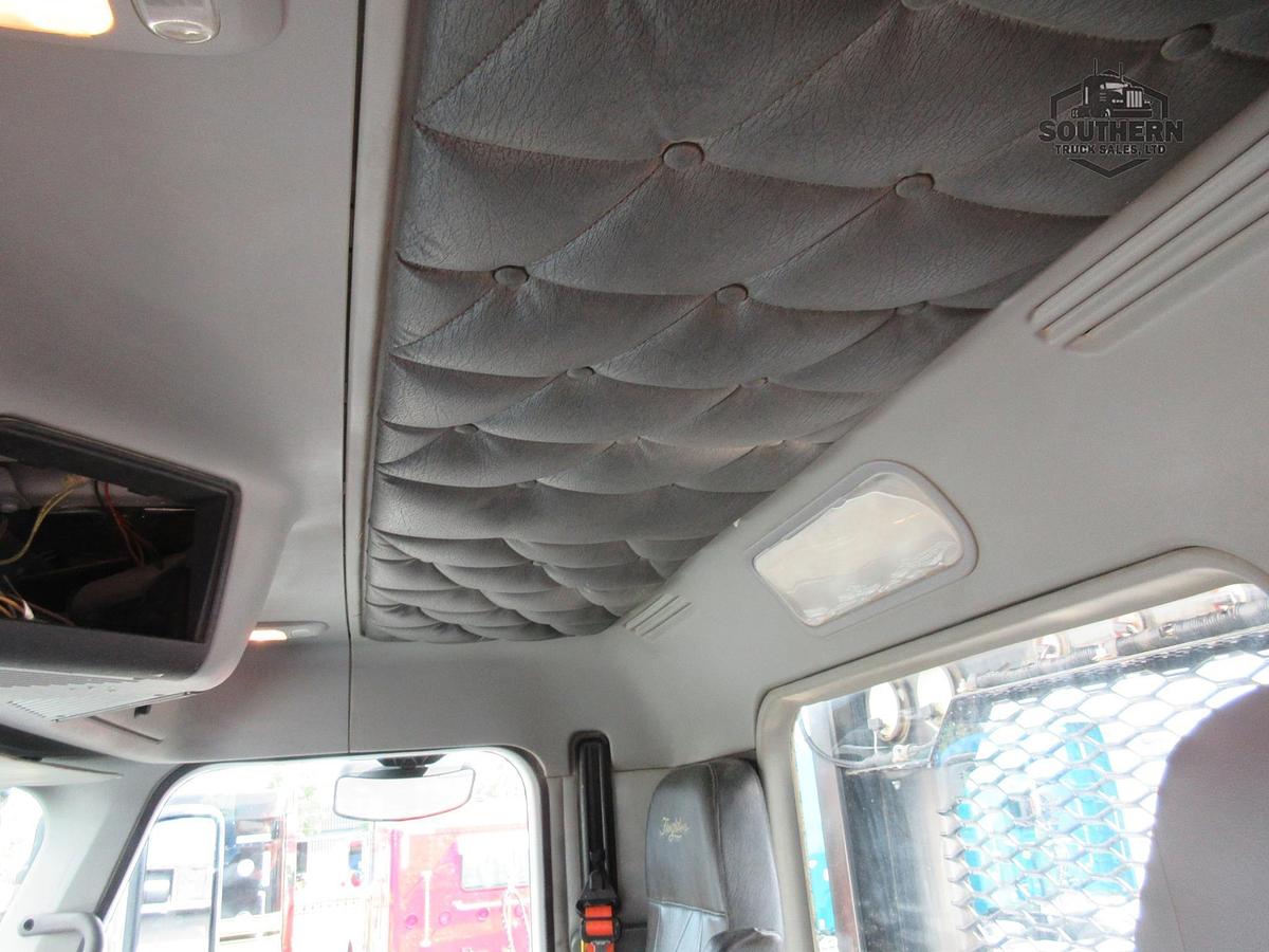 Used 2018 FREIGHTLINER CORONADO 122 SD