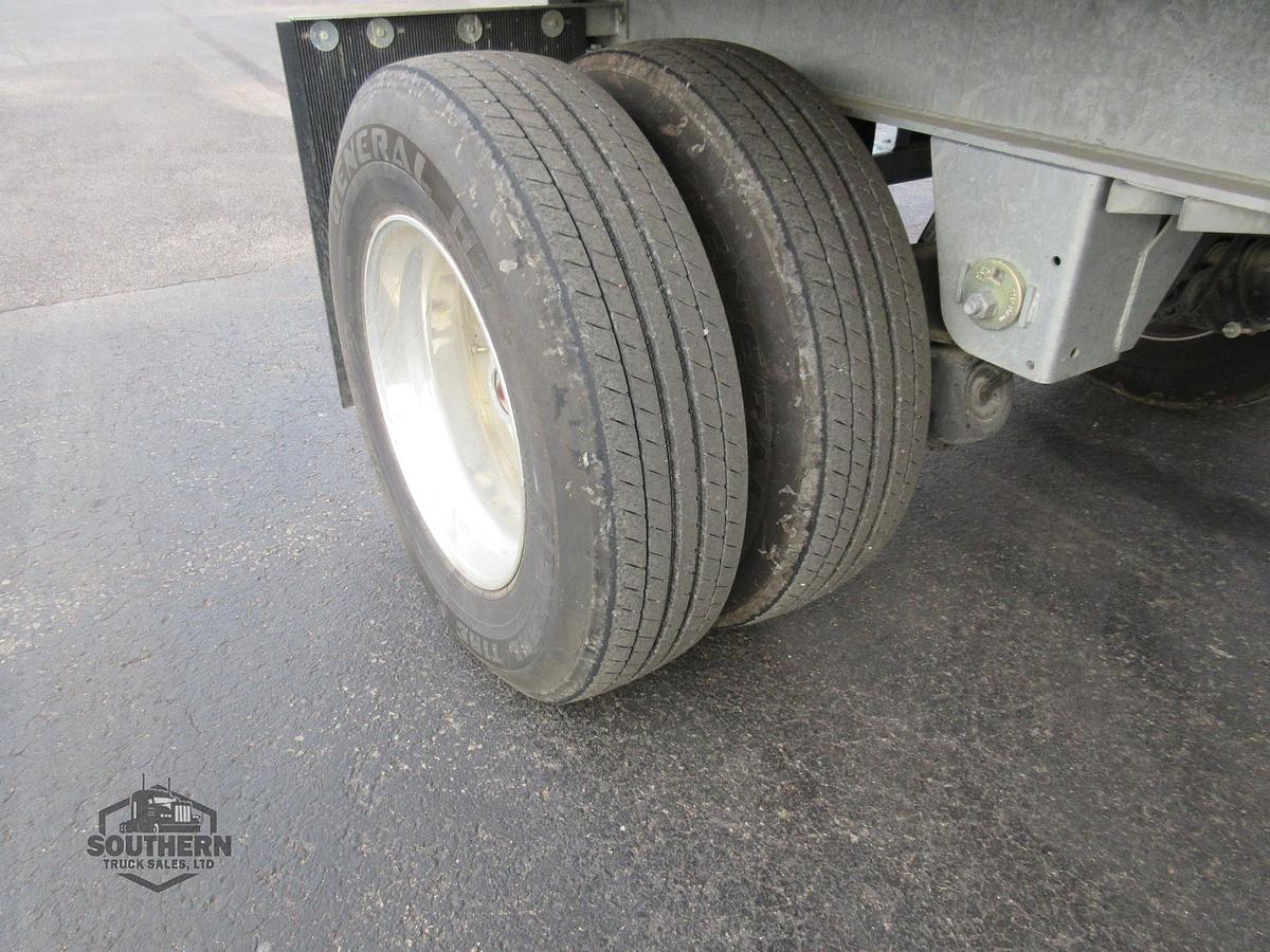 Used 2023 HYUNDAI 48 ft x 102 in