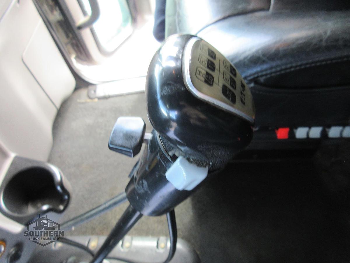 Used 2019 PETERBILT 389