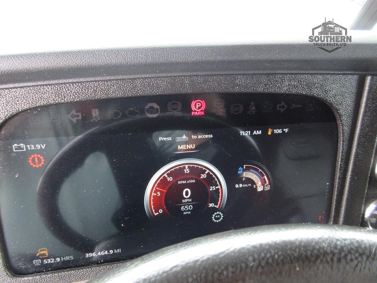 Used 2023 PETERBILT 389