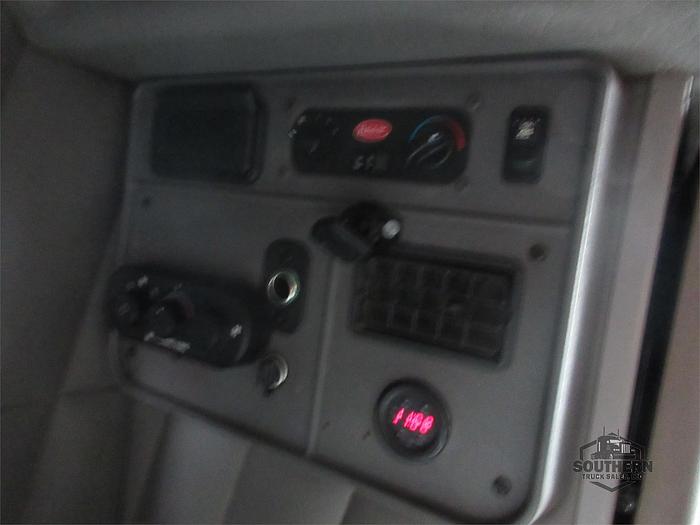 Used 2015 PETERBILT 389