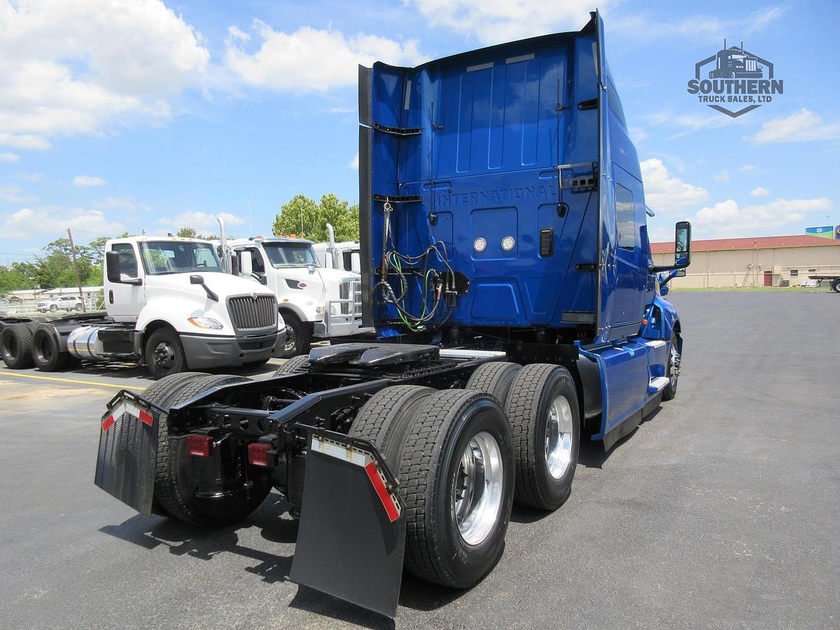 Used 2021 INTERNATIONAL LT