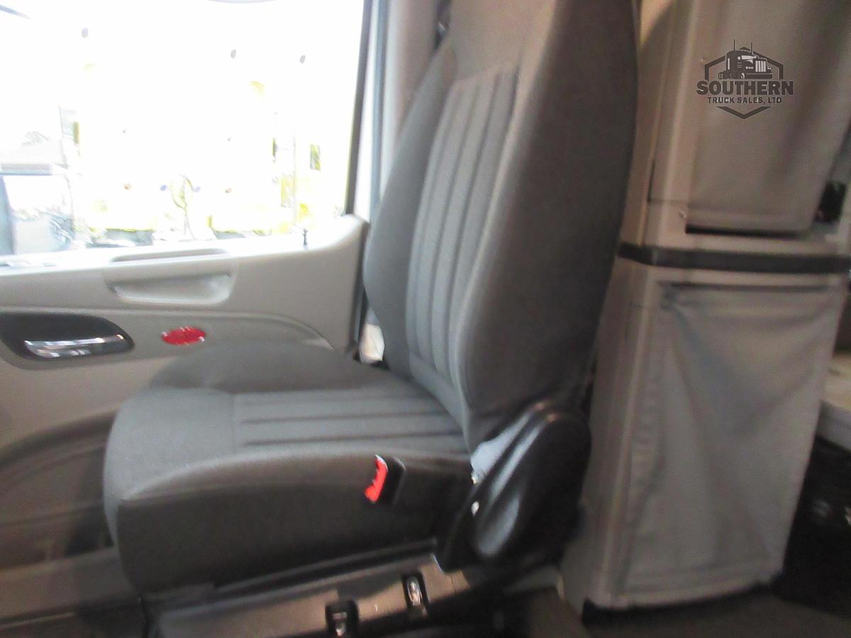 Used 2021 PETERBILT 567