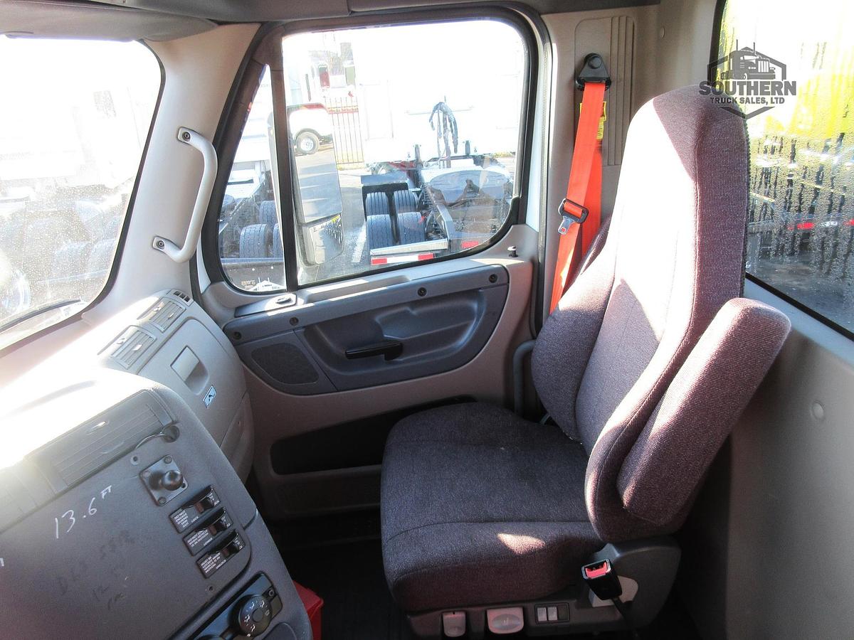 Used 2018 FREIGHTLINER CASCADIA 113