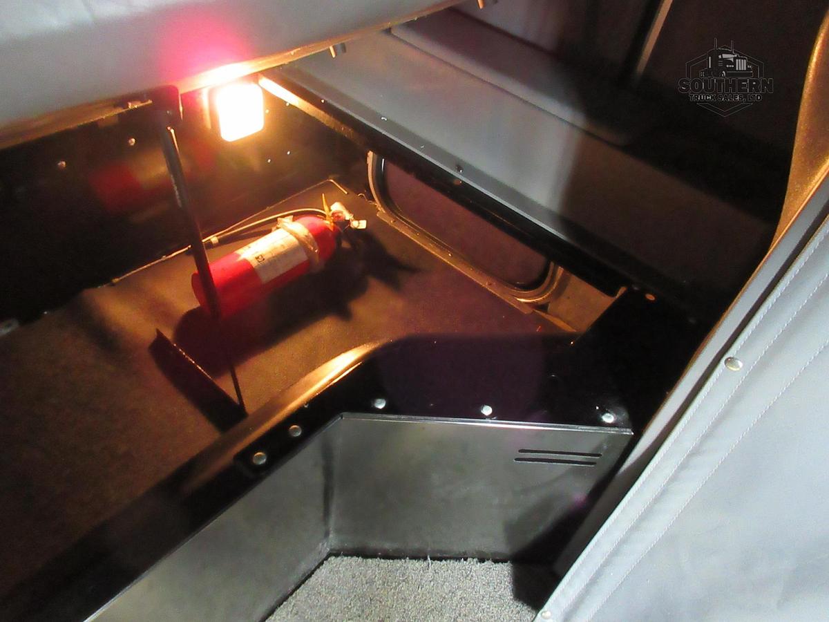 Used 2019 PETERBILT 389