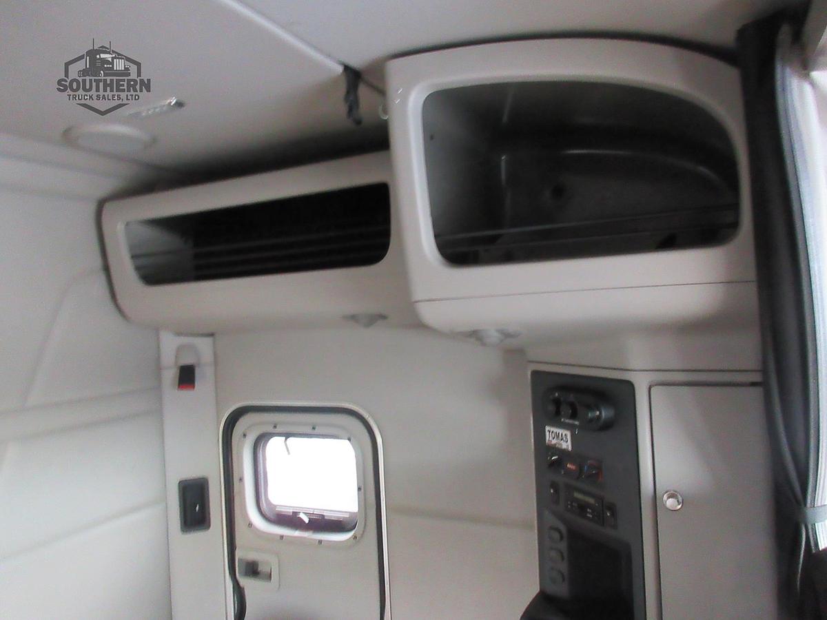 Used 2020 PETERBILT 567