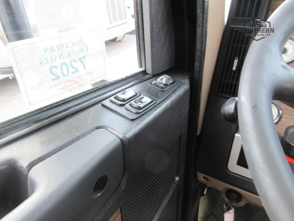 Used 2021 FREIGHTLINER CORONADO 122 SD