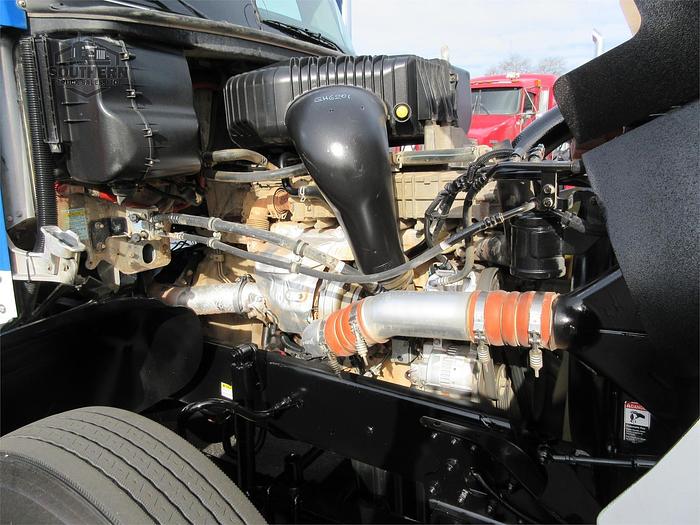 Used 2015 FREIGHTLINER CORONADO 122 SD