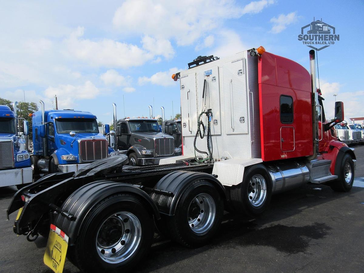 Used 2021 PETERBILT 567