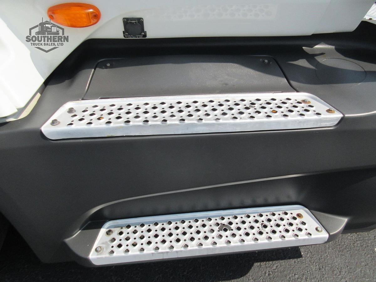 Used 2021 INTERNATIONAL LT