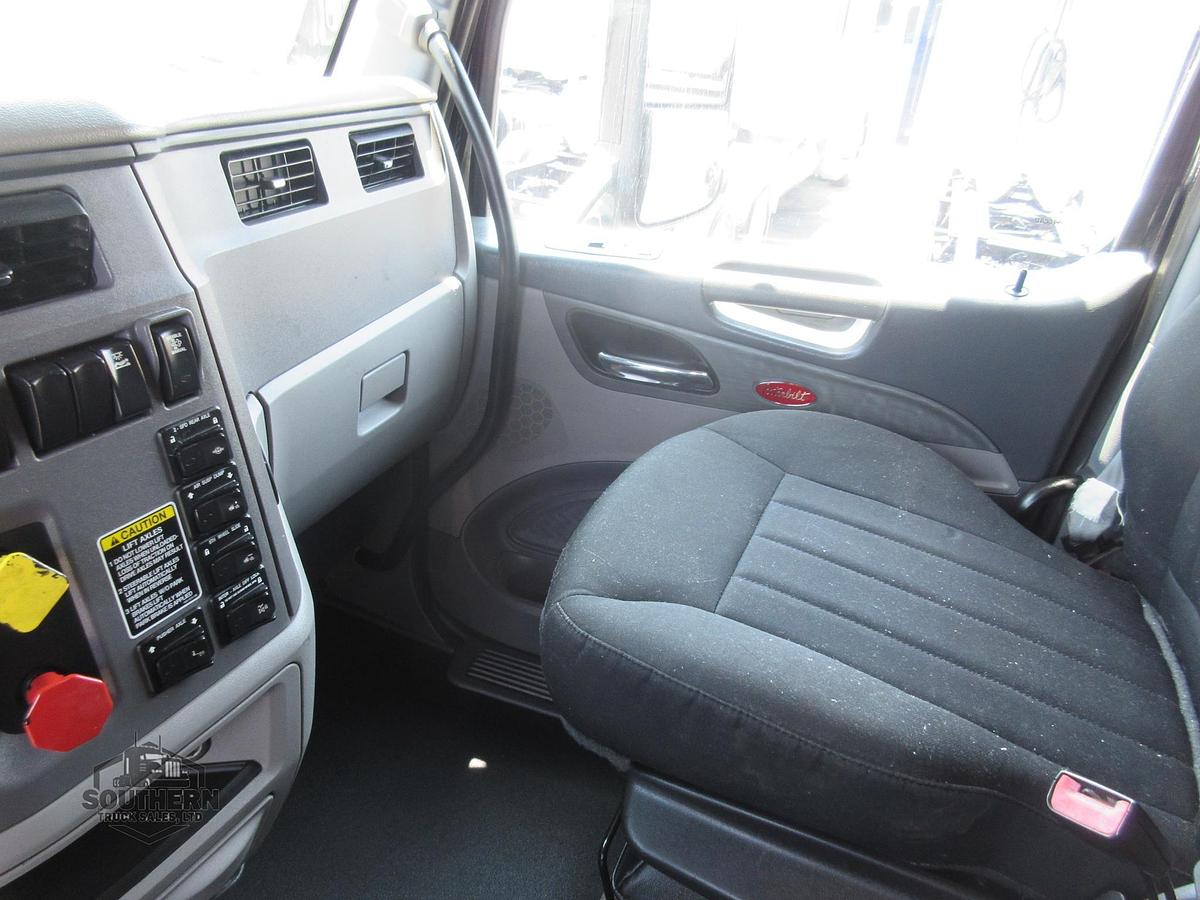 Used 2015 PETERBILT 567