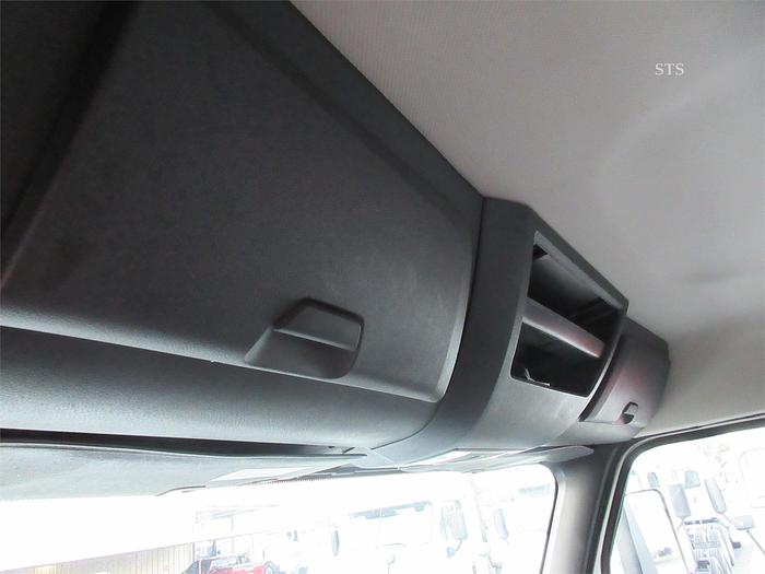 Used 2019 FREIGHTLINER CASCADIA 126
