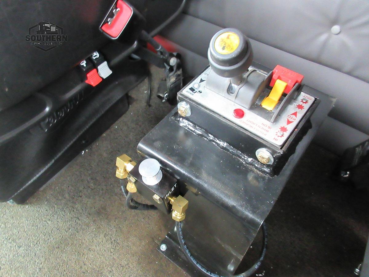 Used 2019 PETERBILT 389