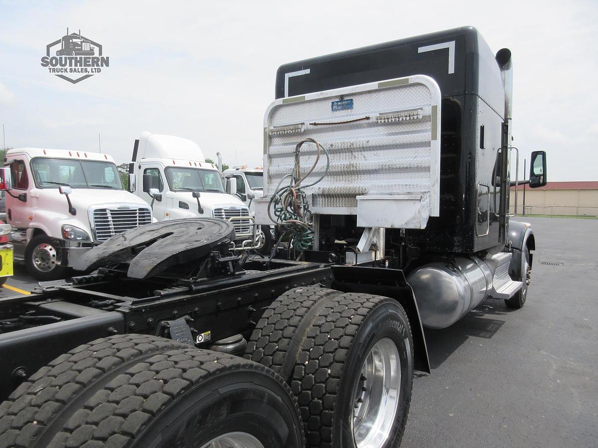 Used 2023 PETERBILT 567