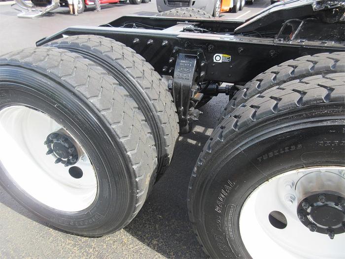 Used 2014 PETERBILT 365