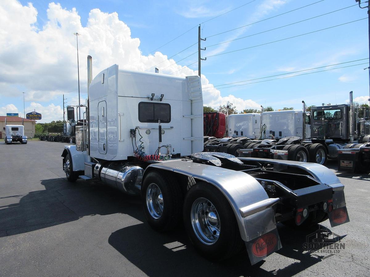 Used 2016 PETERBILT 389