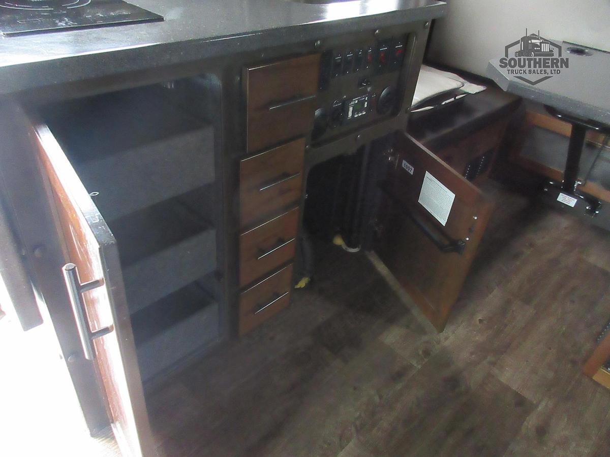 Used 2020 PETERBILT 579 ARI