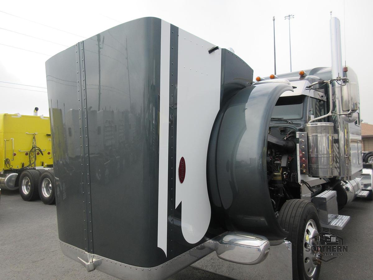 Used 2020 PETERBILT 389