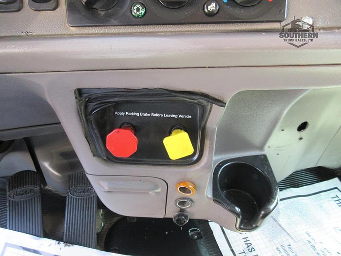 Used 2015 PETERBILT 365