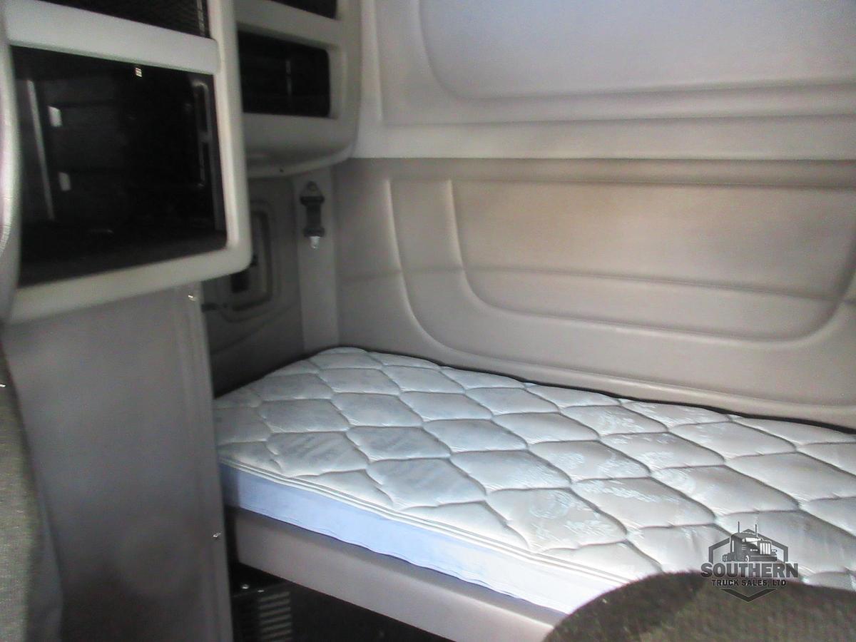 Used 2019 PETERBILT 389