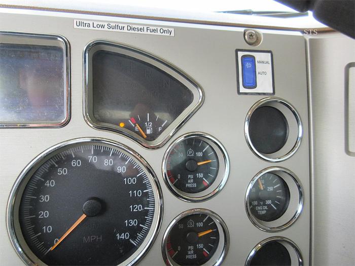 Used 2013 MACK GRANITE GU713