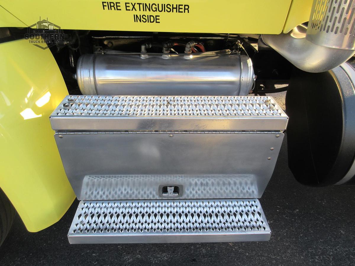 Used 2020 PETERBILT 567