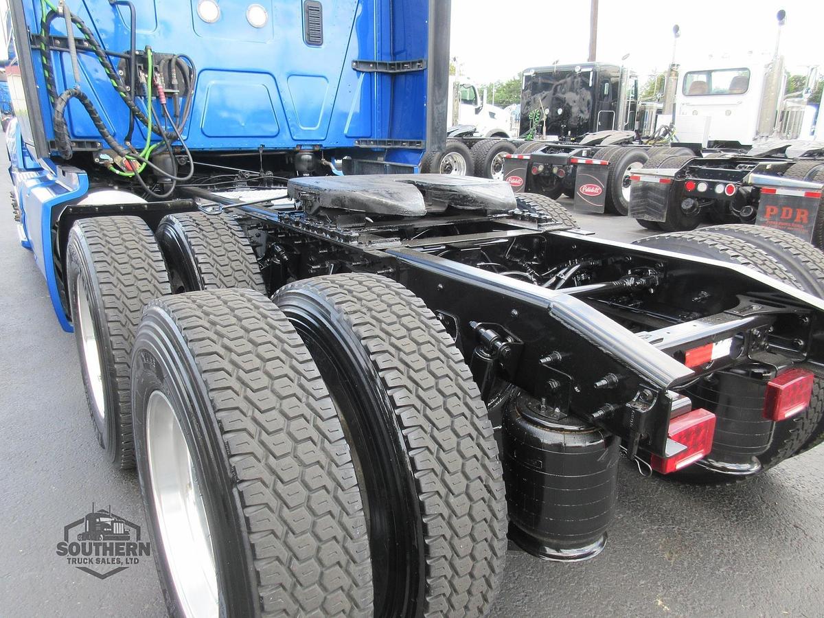 Used 2021 INTERNATIONAL LT