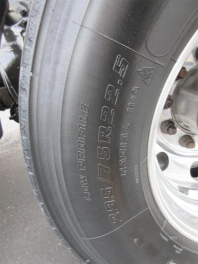 Used 2018 FREIGHTLINER CASCADIA 126