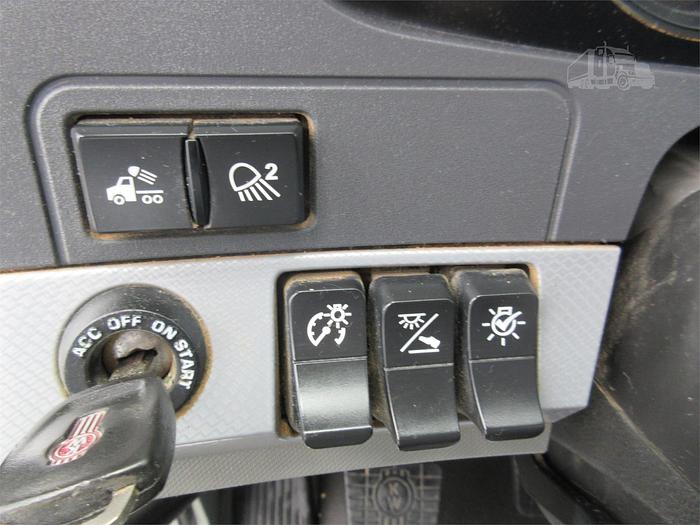 Used 2021 KENWORTH T880