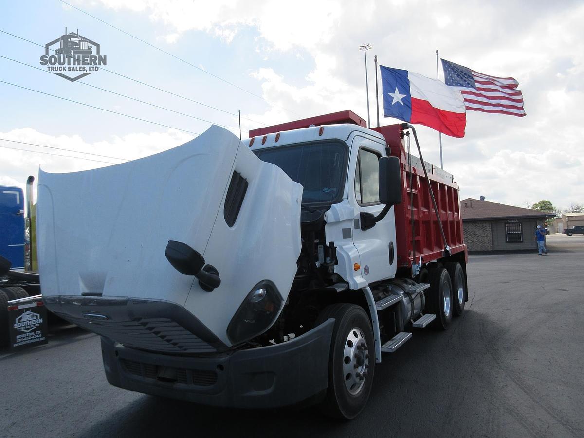 Used 2018 FREIGHTLINER CASCADIA 113