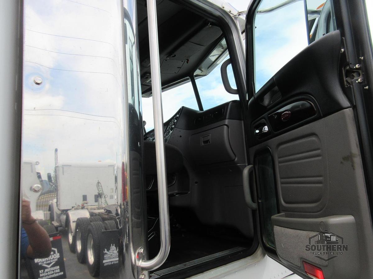 Used 2018 PETERBILT 389
