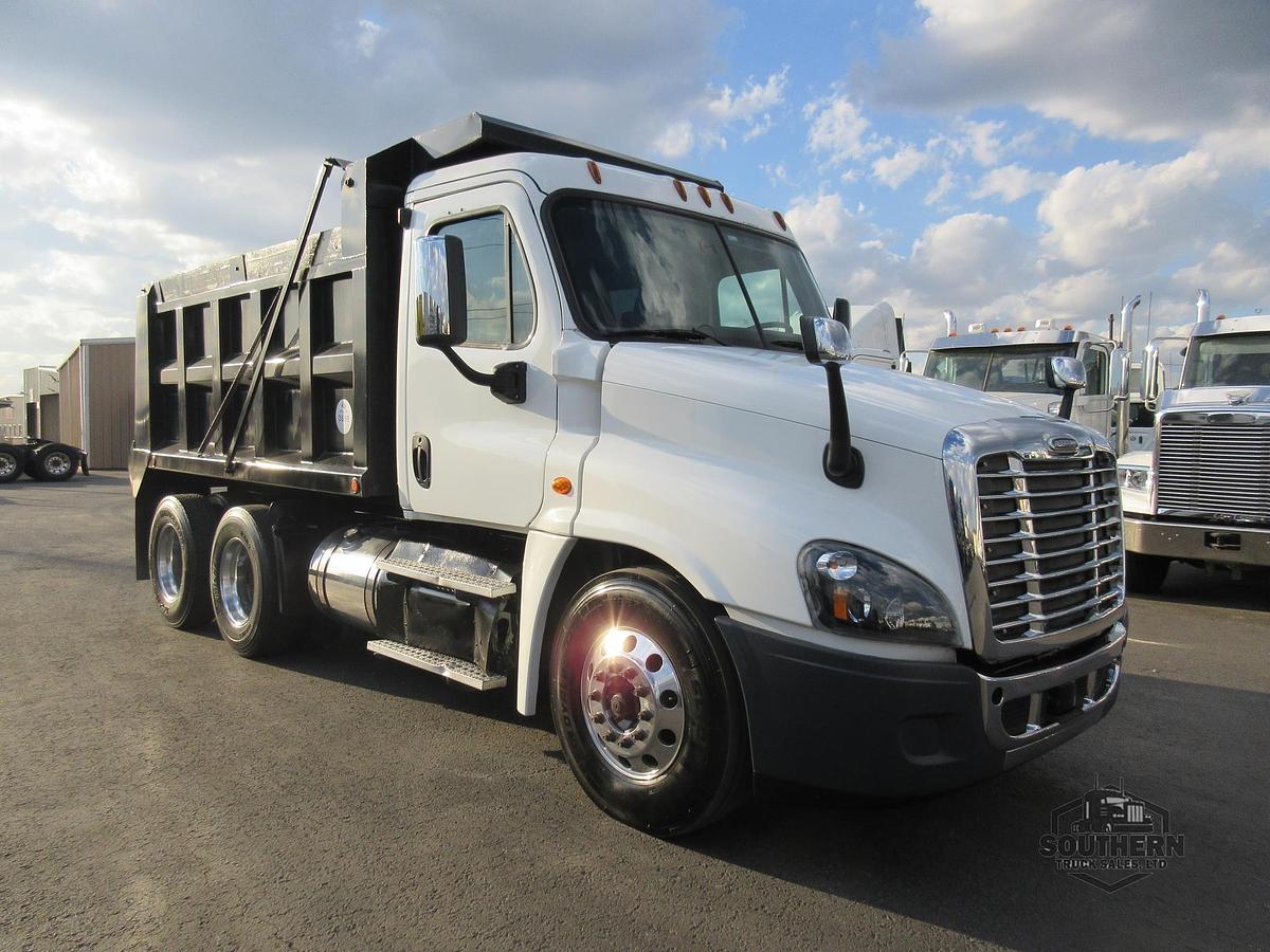 Used 2019 FREIGHTLINER CASCADIA 125