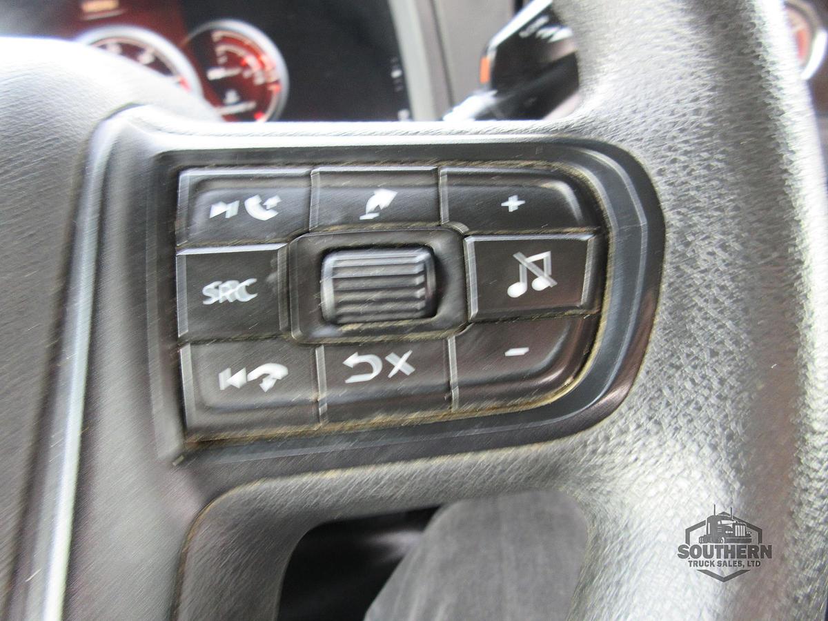 Used 2025 PETERBILT 567