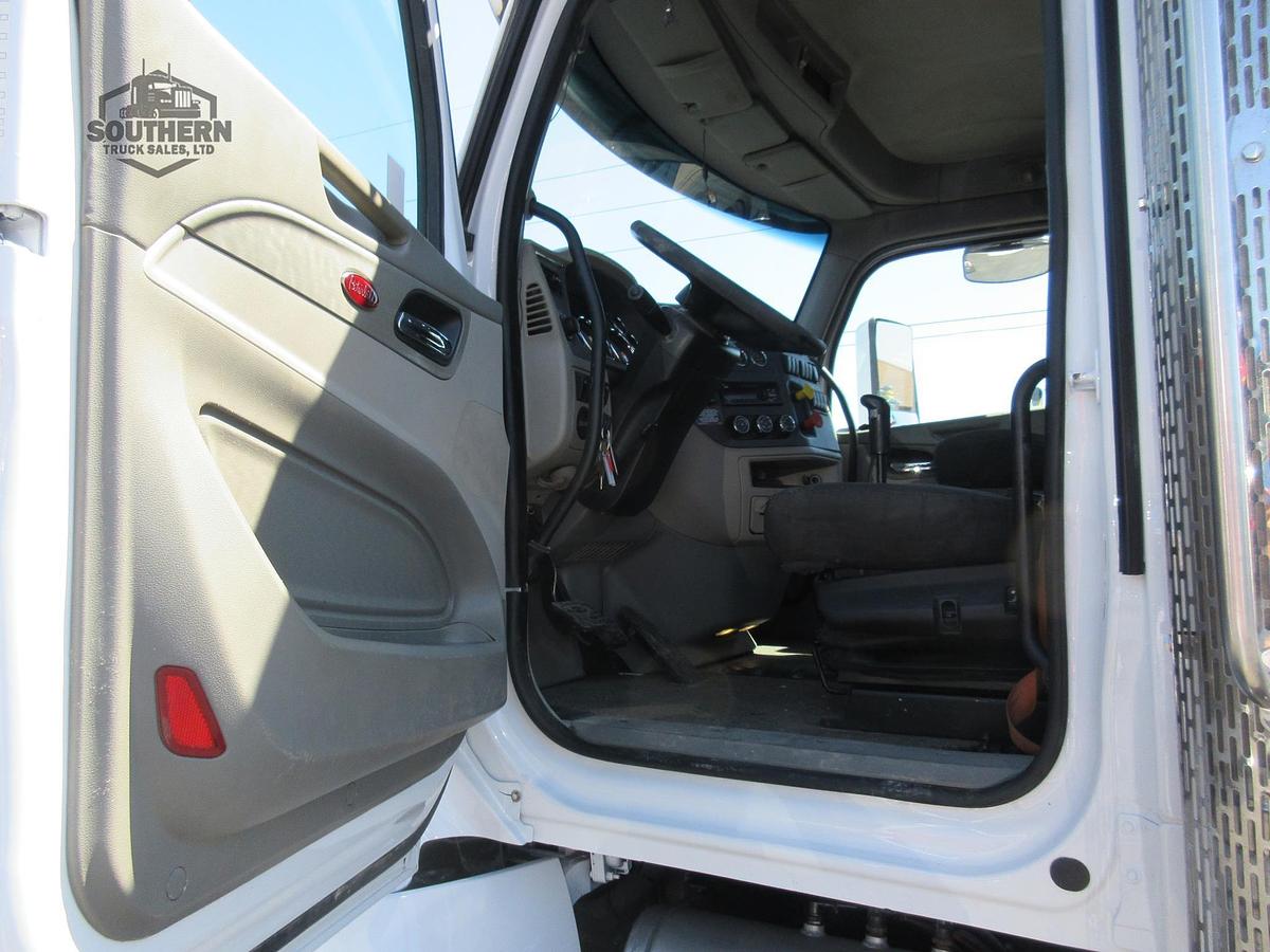 Used 2020 PETERBILT 567