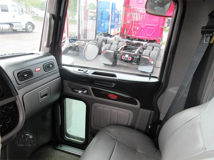 Used 2015 PETERBILT 389