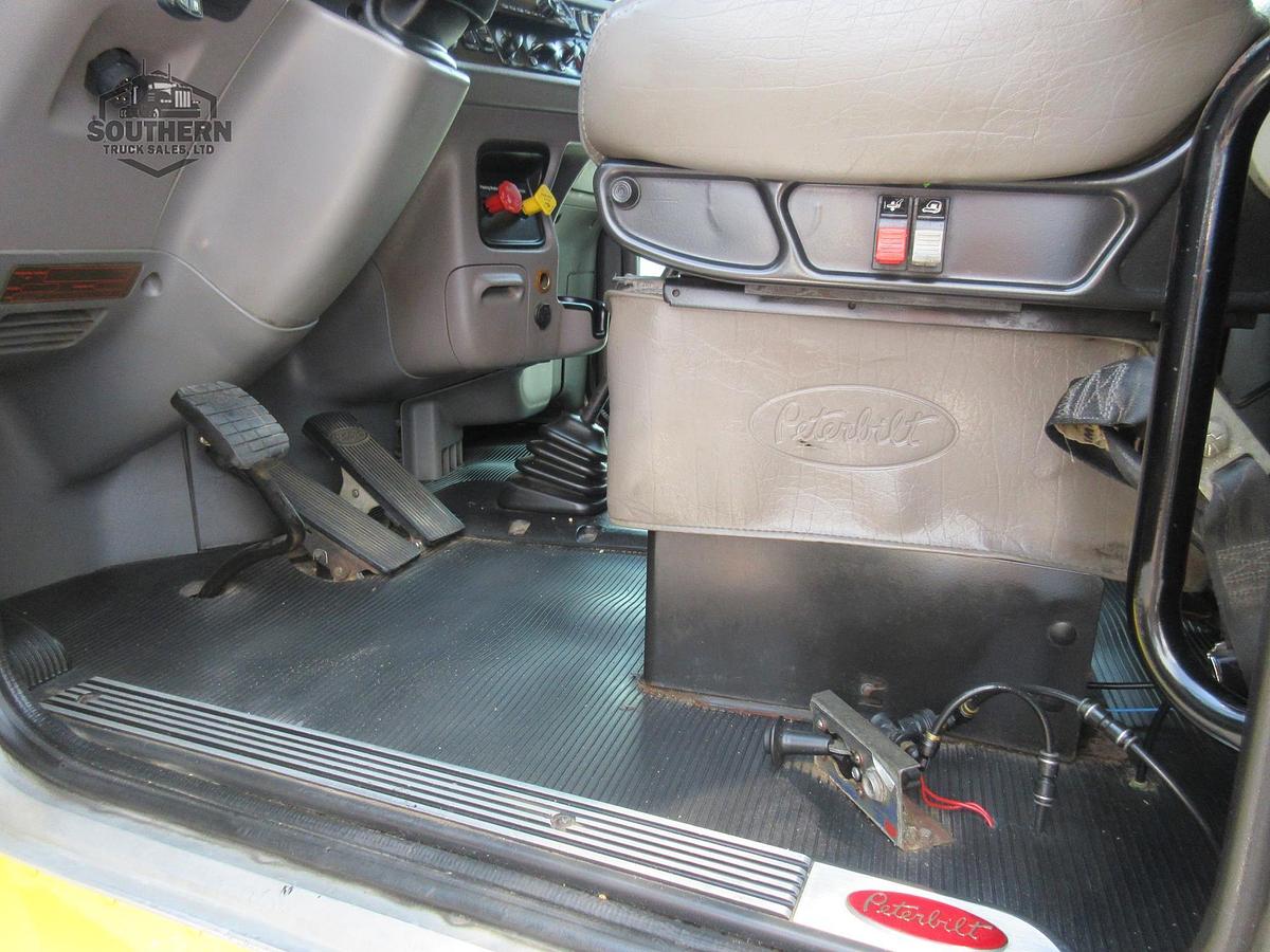 Used 2017 PETERBILT 389