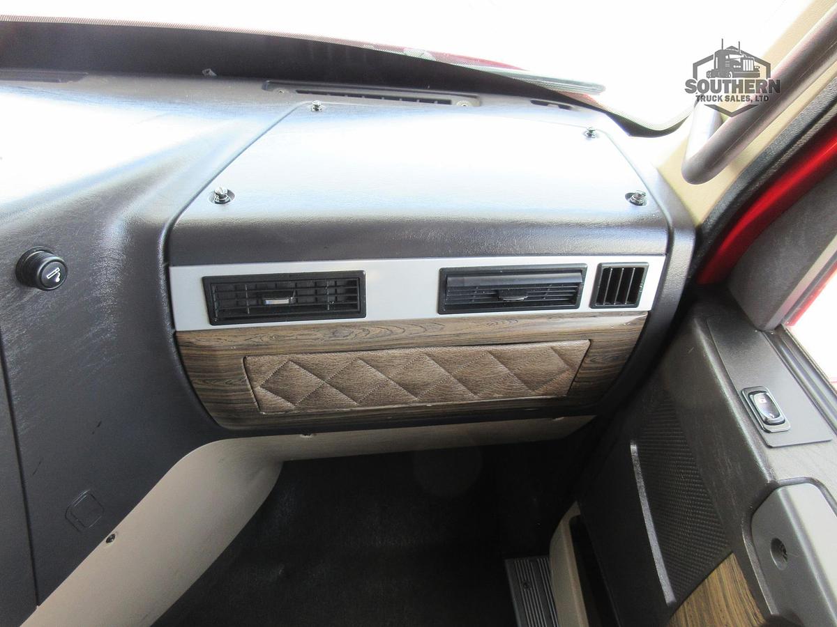 Used 2020 FREIGHTLINER CORONADO 122 SD