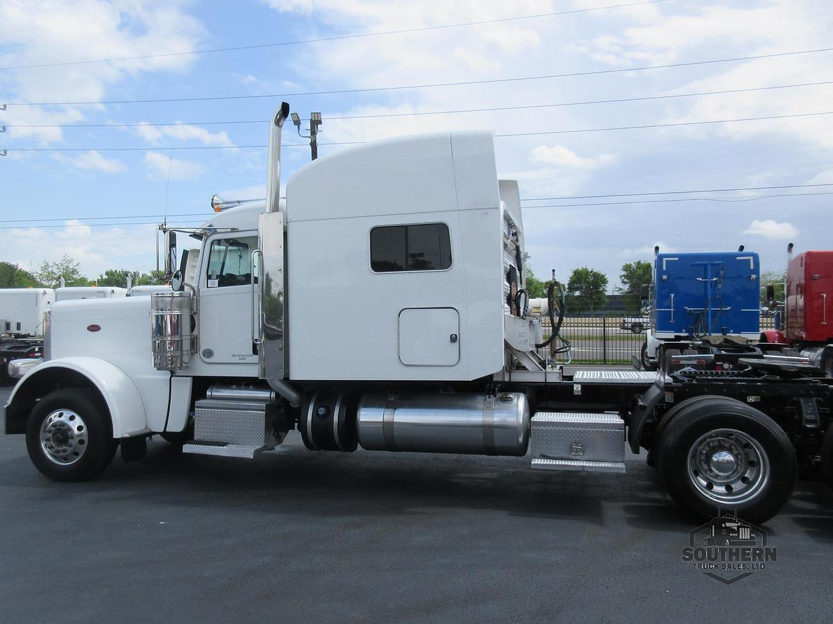 Used 2019 PETERBILT 389