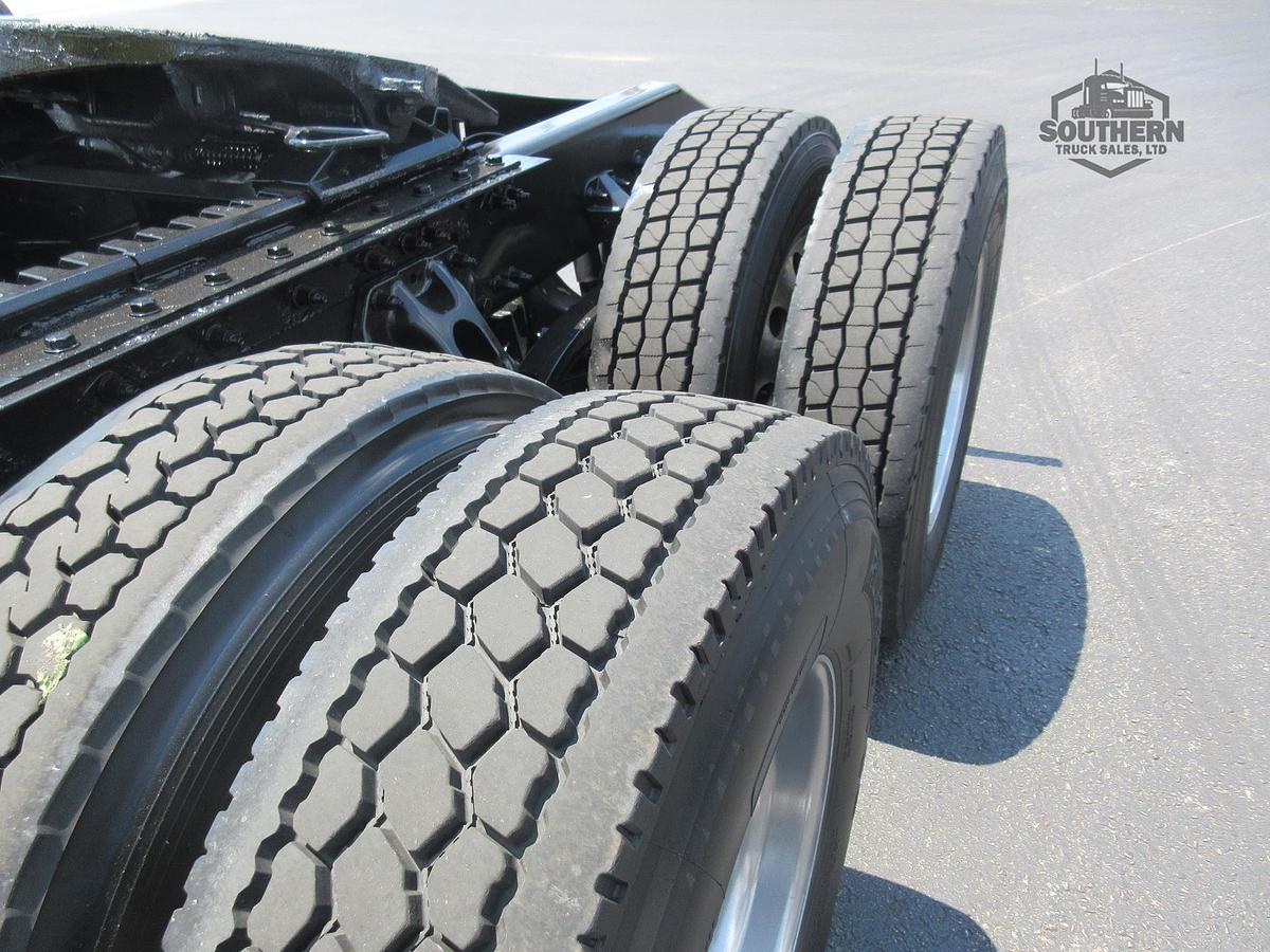 Used 2017 PETERBILT 389