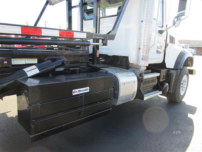 Used 2012 MACK GRANITE GU713